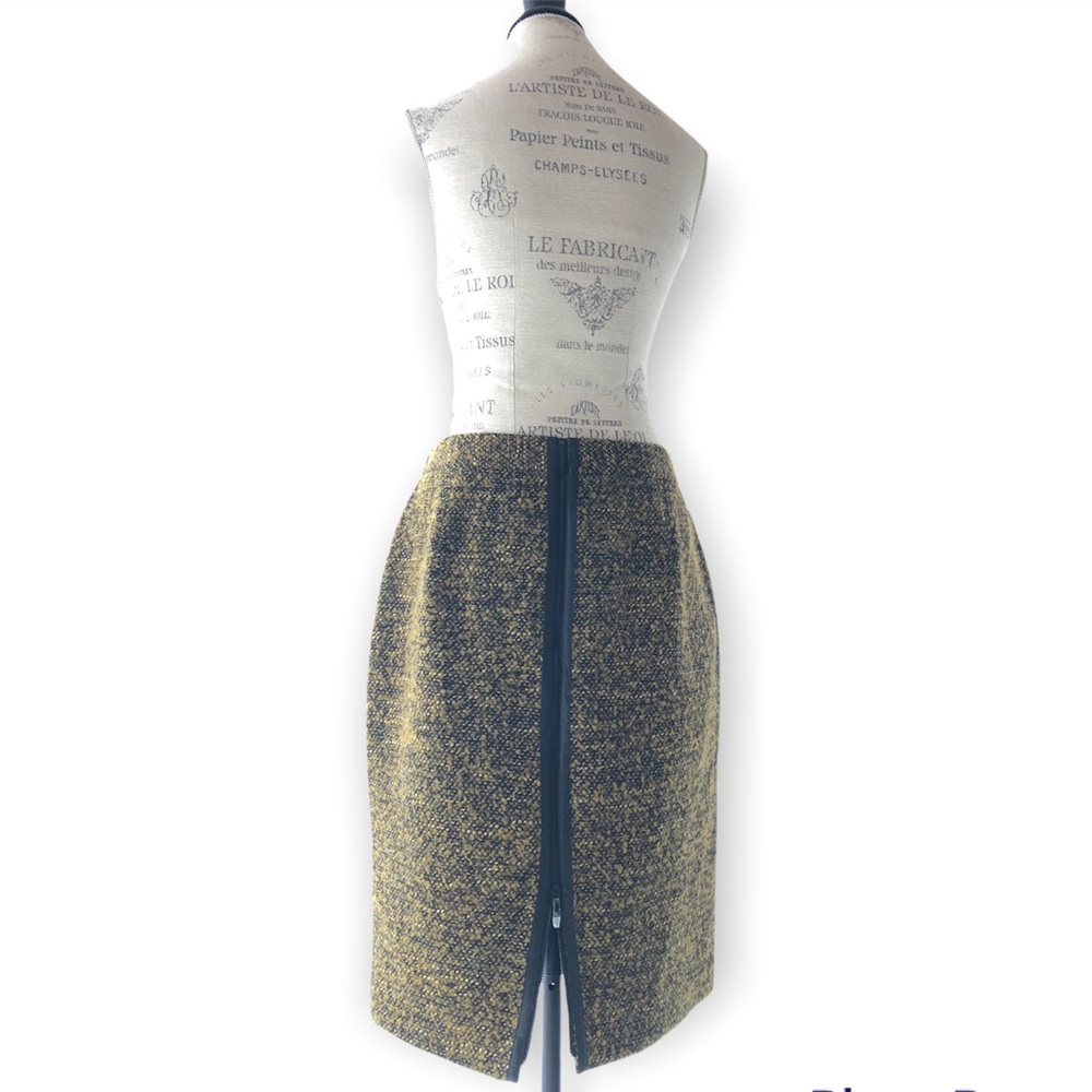 Classiques Entier Back Zipper Knitted Skirt - Picture 3 of 13